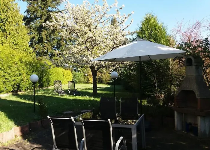 Gemuetliche, Helle Im Luftkurort Dansenberg 凯撒斯劳滕