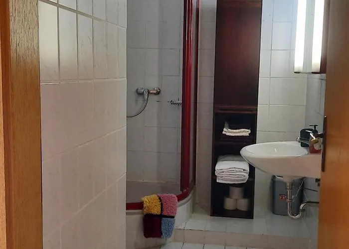 Gemuetliche, Helle Im Luftkurort Dansenberg 凯撒斯劳滕